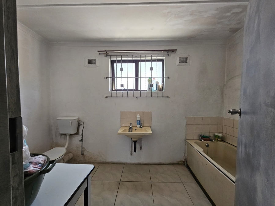 3 Bedroom Property for Sale in Umlazi KwaZulu-Natal