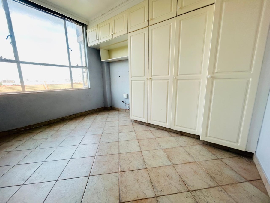 2 Bedroom Property for Sale in Essenwood KwaZulu-Natal