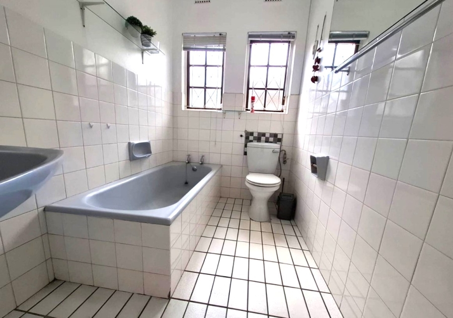 To Let 3 Bedroom Property for Rent in New Germany KwaZulu-Natal