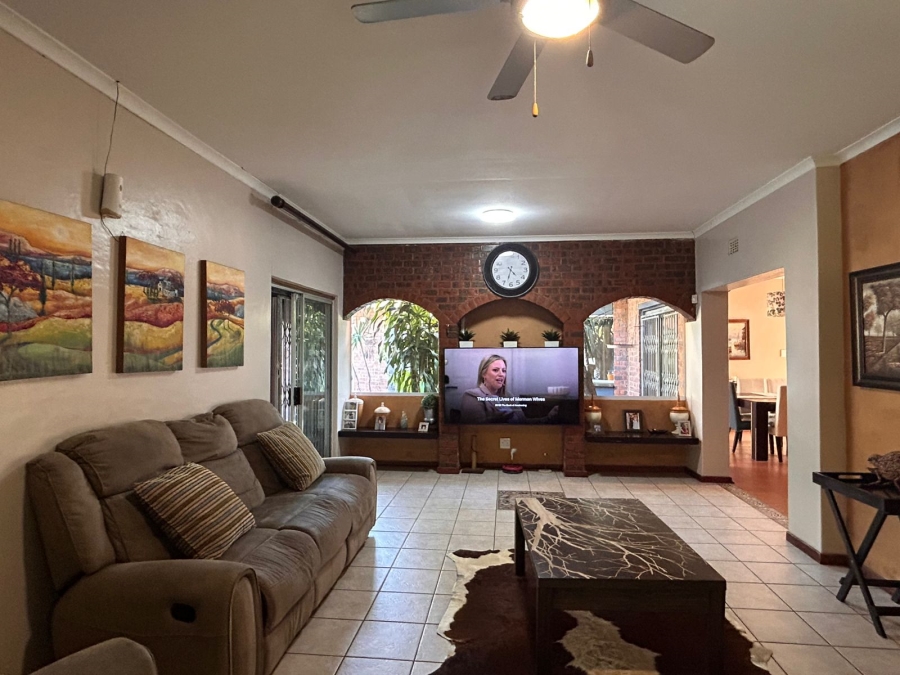 4 Bedroom Property for Sale in Meer En See KwaZulu-Natal