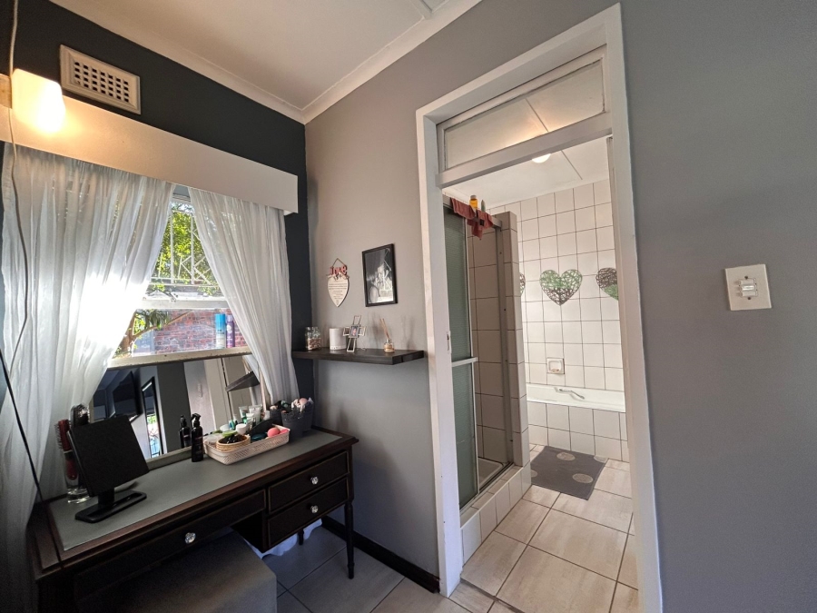 4 Bedroom Property for Sale in Meer En See KwaZulu-Natal