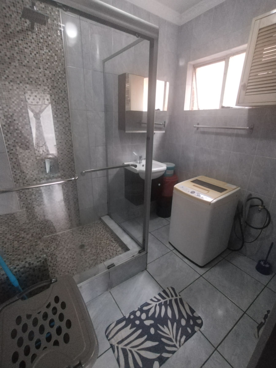 To Let 2 Bedroom Property for Rent in Pinetown KwaZulu-Natal