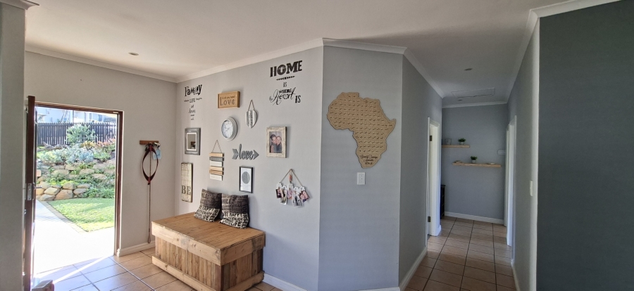 3 Bedroom Property for Sale in Waterfall KwaZulu-Natal