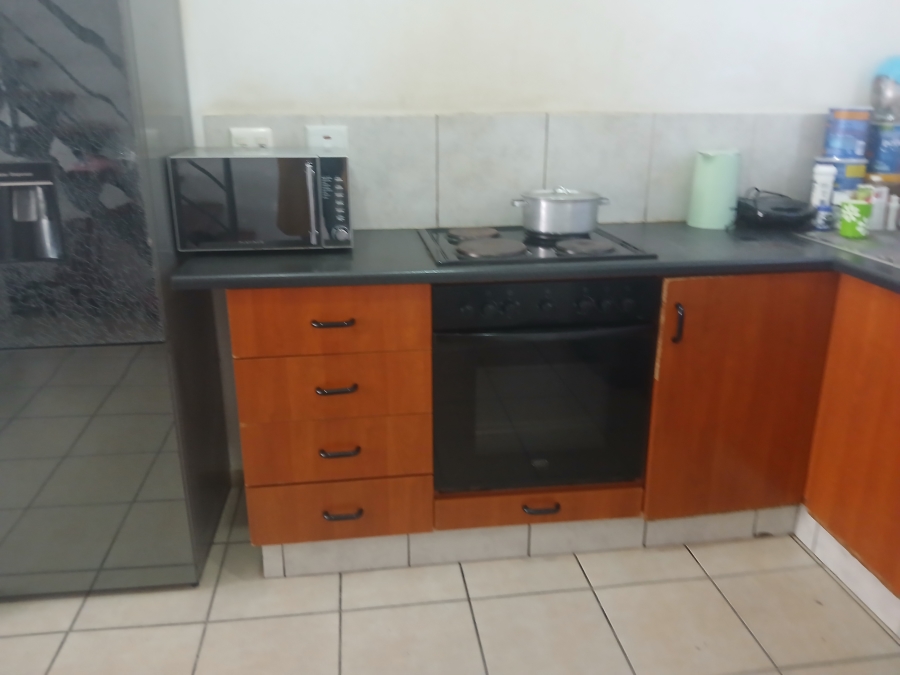 To Let 2 Bedroom Property for Rent in Kenville KwaZulu-Natal