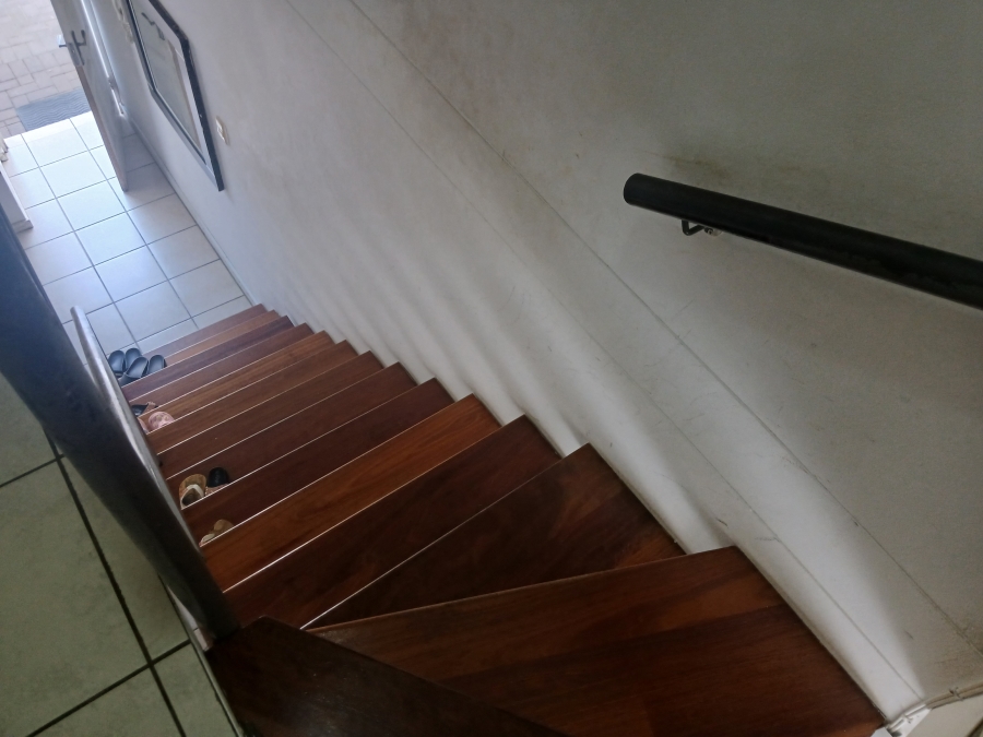 To Let 2 Bedroom Property for Rent in Kenville KwaZulu-Natal