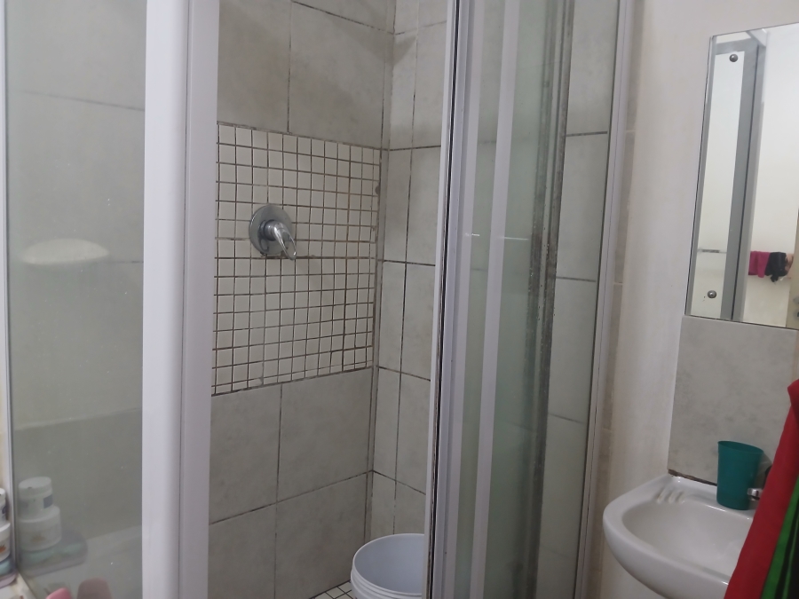 To Let 2 Bedroom Property for Rent in Kenville KwaZulu-Natal