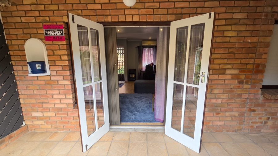 1 Bedroom Property for Sale in Chase Valley KwaZulu-Natal