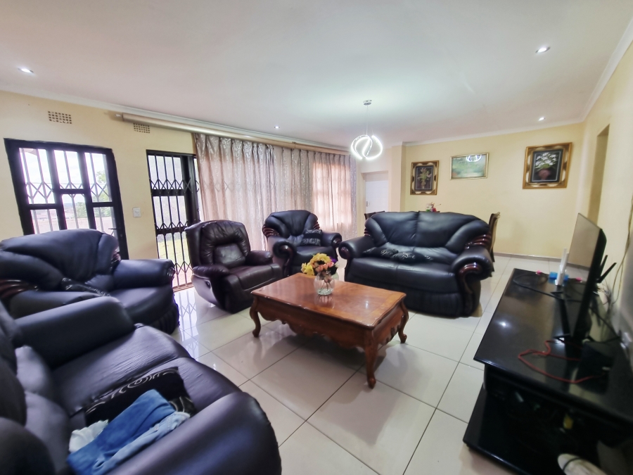 5 Bedroom Property for Sale in Ngwelezana KwaZulu-Natal