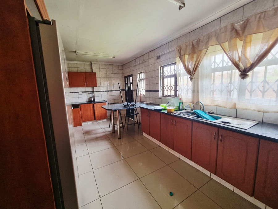 5 Bedroom Property for Sale in Ngwelezana KwaZulu-Natal