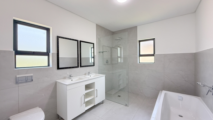 3 Bedroom Property for Sale in La Mercy KwaZulu-Natal