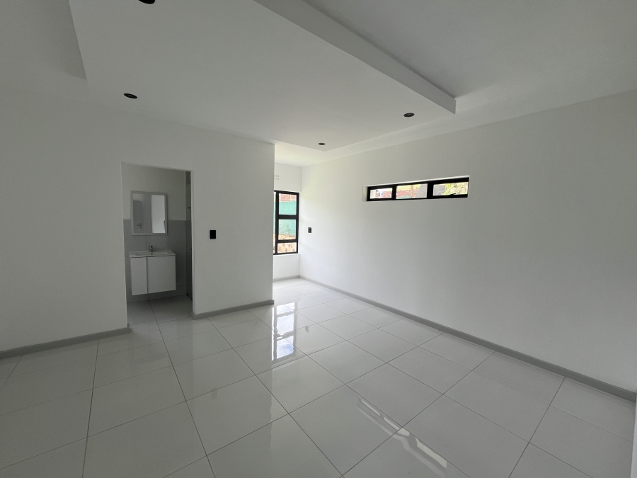 3 Bedroom Property for Sale in La Mercy KwaZulu-Natal