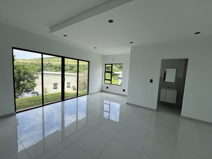 3 Bedroom Property for Sale in La Mercy KwaZulu-Natal