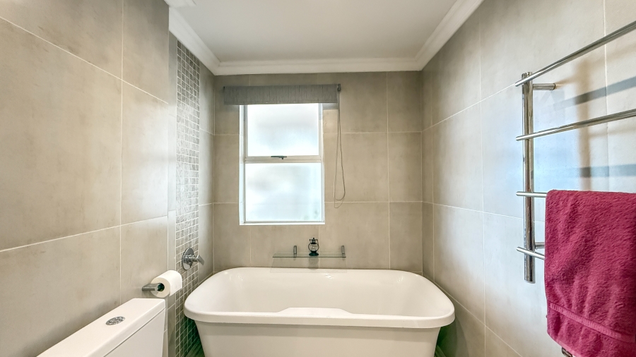 3 Bedroom Property for Sale in Willard Beach KwaZulu-Natal