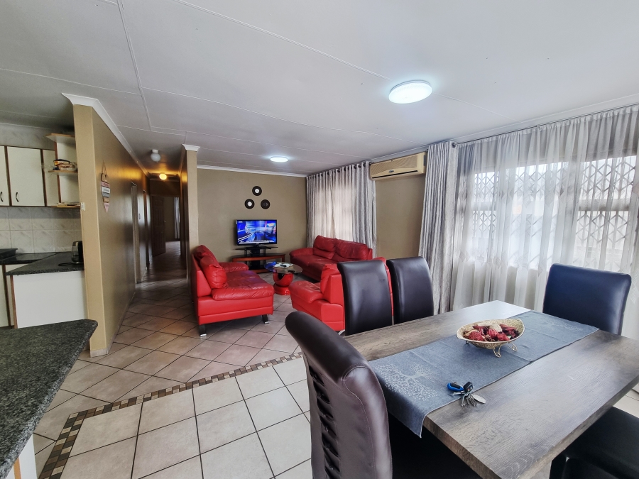 3 Bedroom Property for Sale in Birdswood KwaZulu-Natal