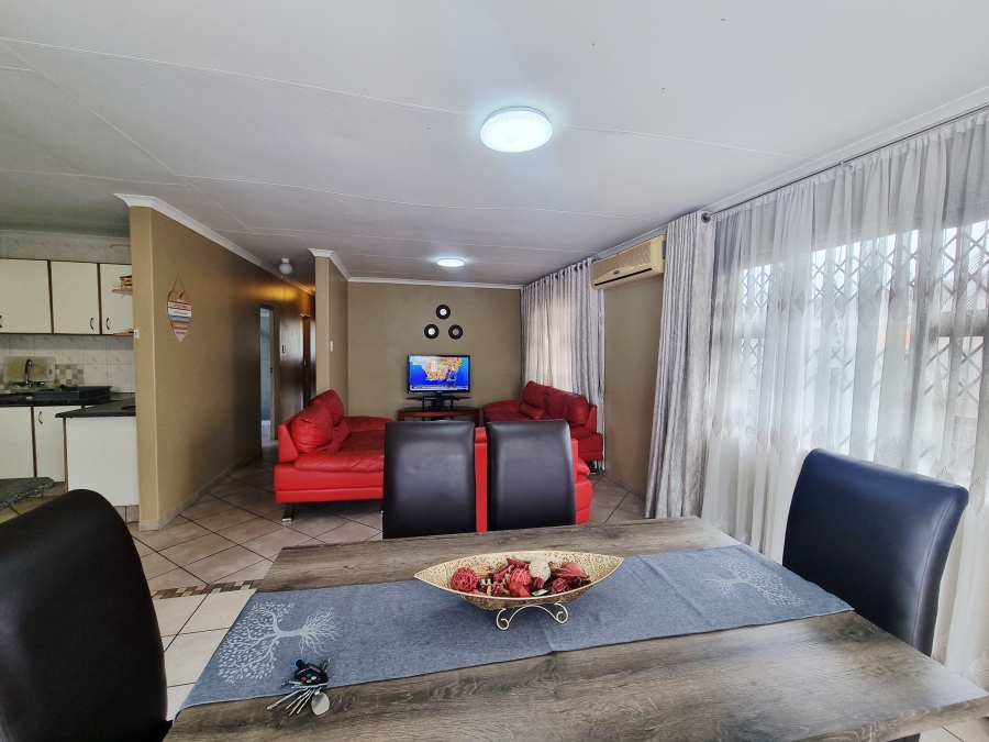 3 Bedroom Property for Sale in Birdswood KwaZulu-Natal