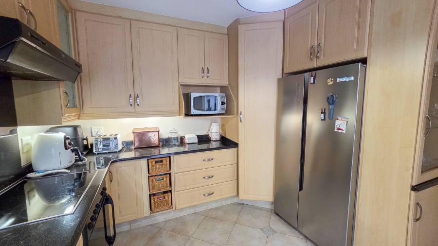 3 Bedroom Property for Sale in Sunningdale KwaZulu-Natal