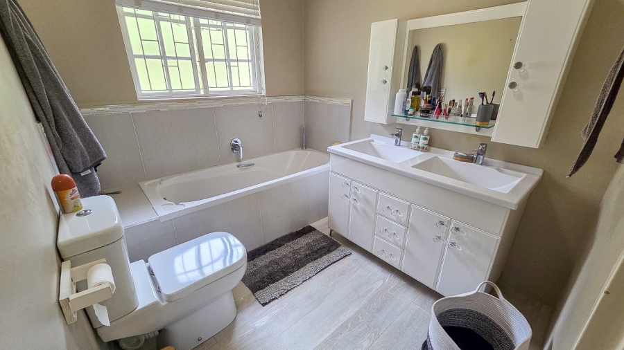 3 Bedroom Property for Sale in Sunningdale KwaZulu-Natal