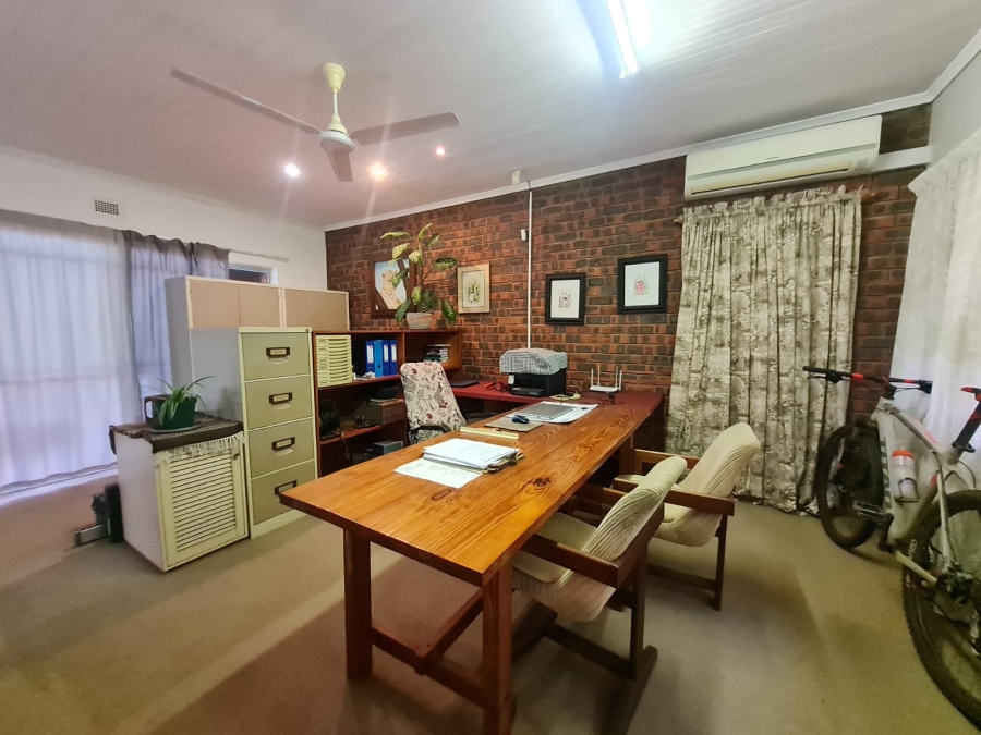 4 Bedroom Property for Sale in Meer En See KwaZulu-Natal