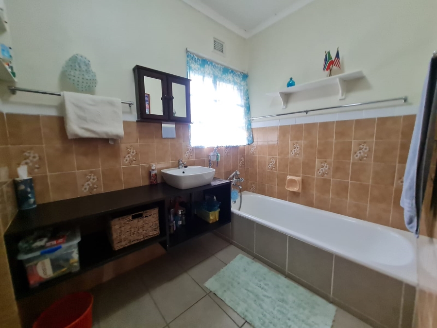 4 Bedroom Property for Sale in Meer En See KwaZulu-Natal