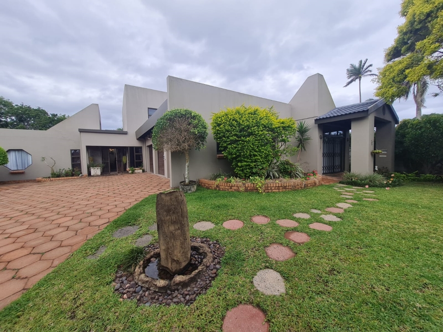 5 Bedroom Property for Sale in Meer En See KwaZulu-Natal
