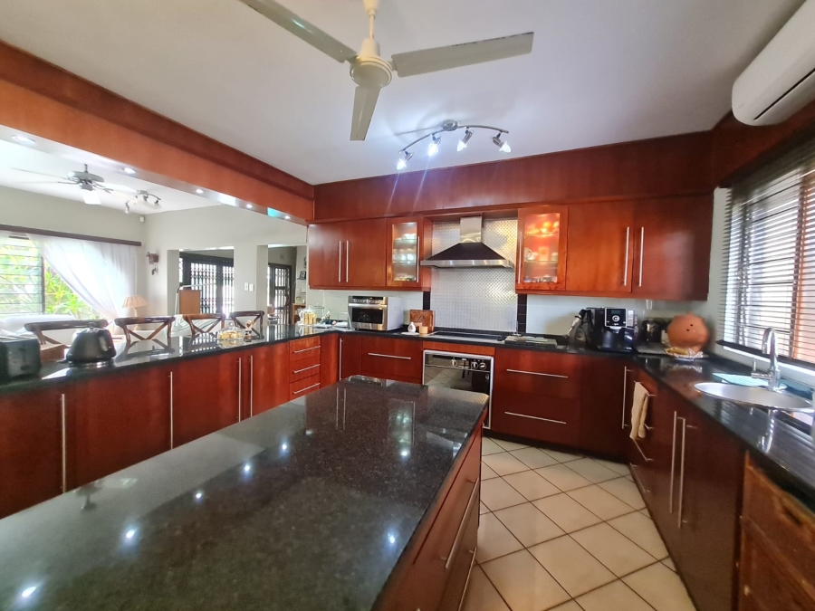 5 Bedroom Property for Sale in Meer En See KwaZulu-Natal