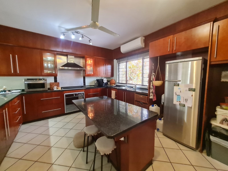 5 Bedroom Property for Sale in Meer En See KwaZulu-Natal