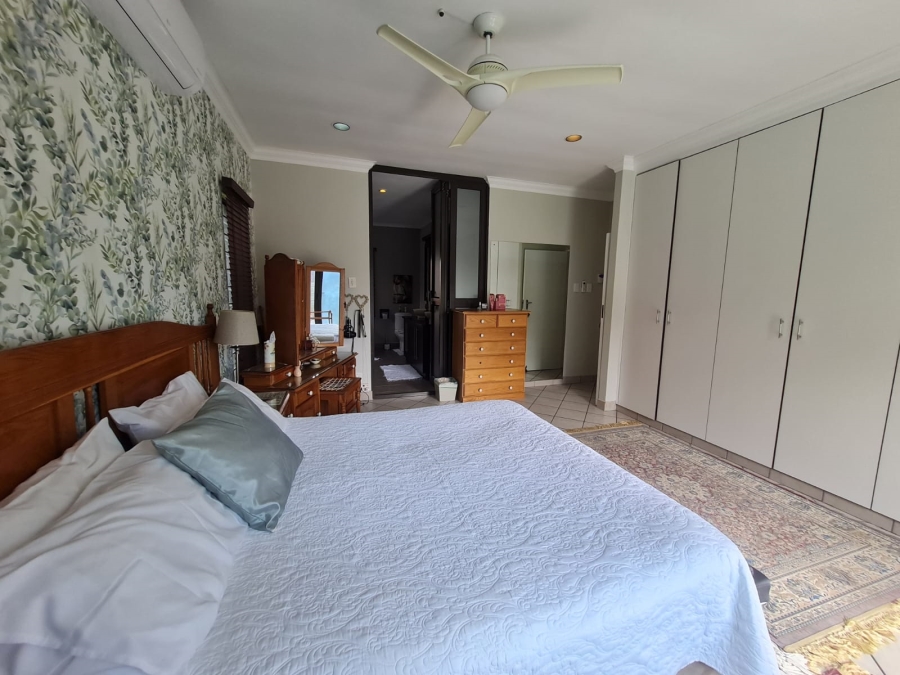 5 Bedroom Property for Sale in Meer En See KwaZulu-Natal