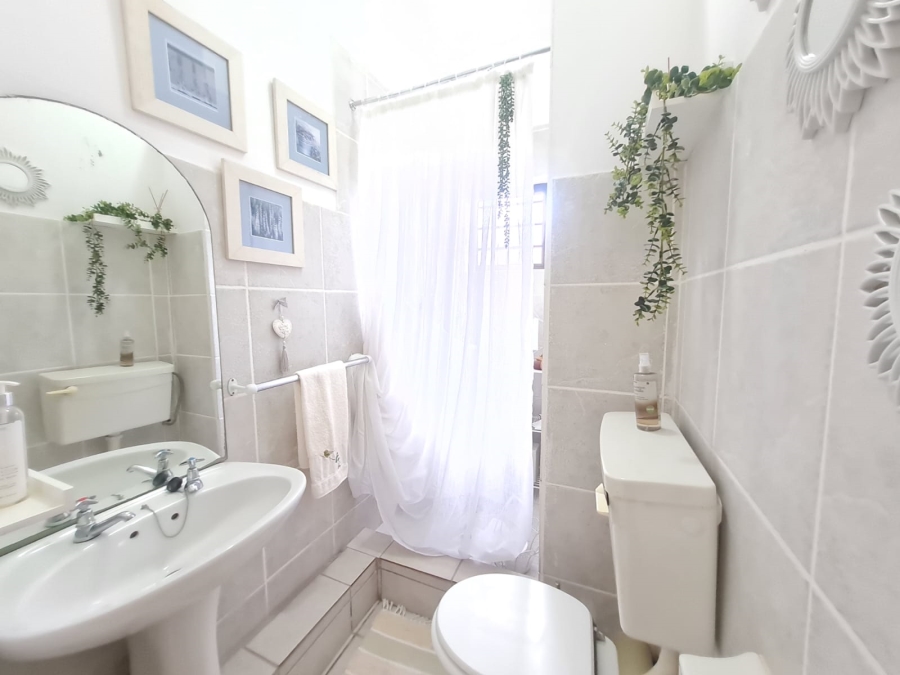 5 Bedroom Property for Sale in Meer En See KwaZulu-Natal