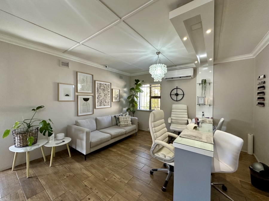 3 Bedroom Property for Sale in Meer En See KwaZulu-Natal