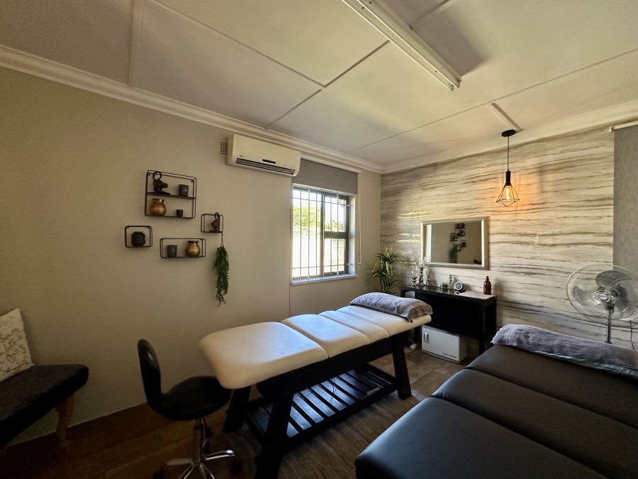 3 Bedroom Property for Sale in Meer En See KwaZulu-Natal