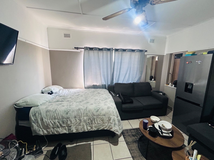 2 Bedroom Property for Sale in Scottsville KwaZulu-Natal