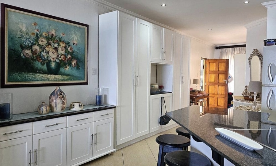 3 Bedroom Property for Sale in Uvongo Beach KwaZulu-Natal