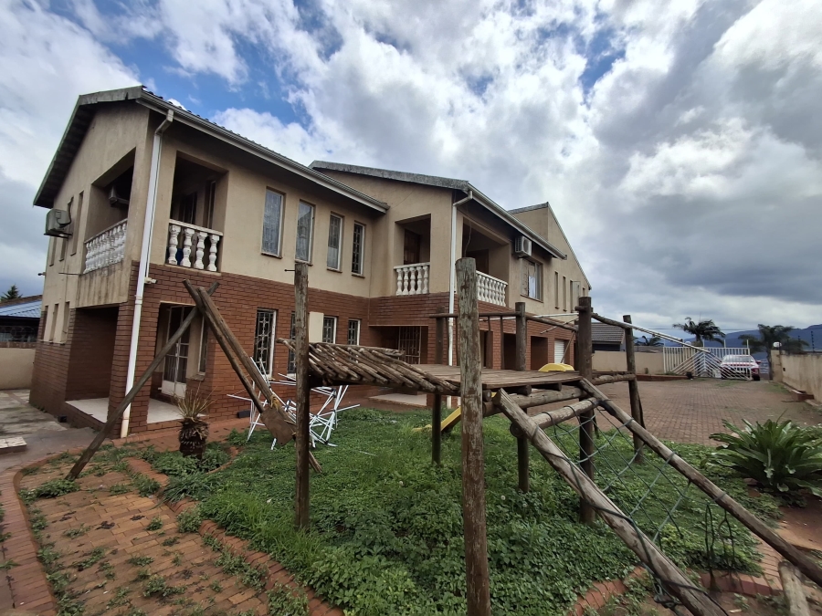 4 Bedroom Property for Sale in Dunveria KwaZulu-Natal