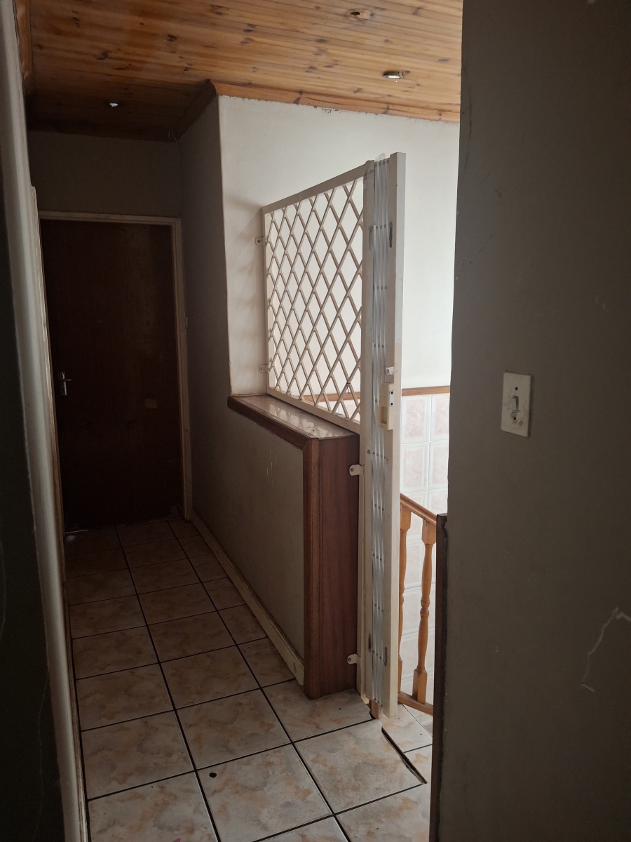 4 Bedroom Property for Sale in Dunveria KwaZulu-Natal