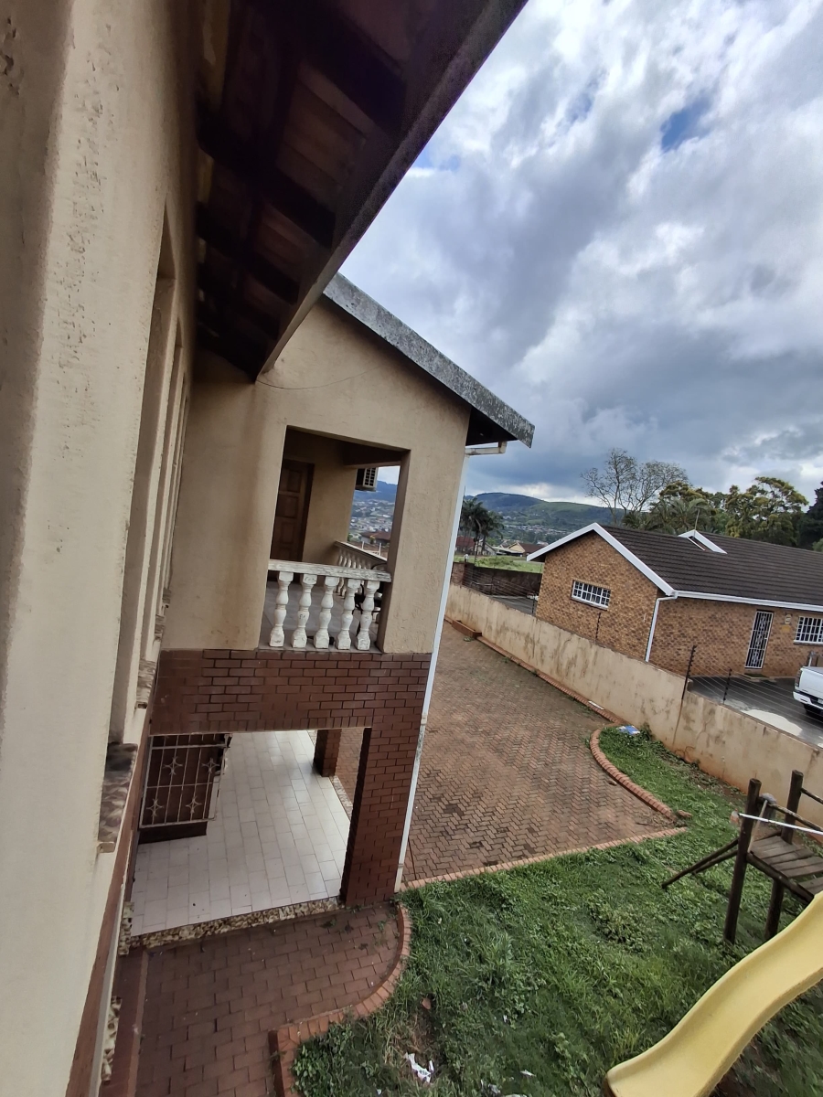 4 Bedroom Property for Sale in Dunveria KwaZulu-Natal