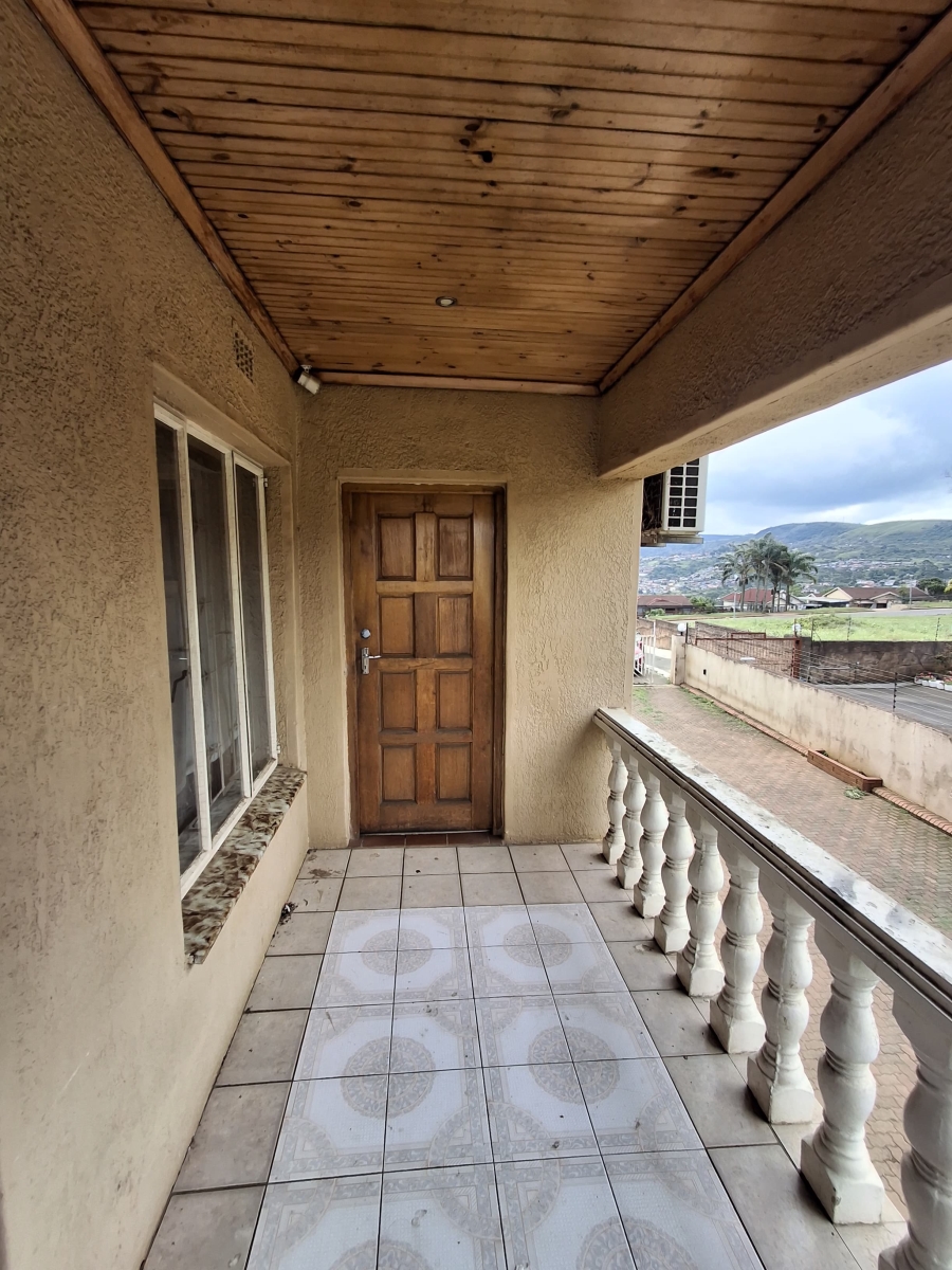 4 Bedroom Property for Sale in Dunveria KwaZulu-Natal