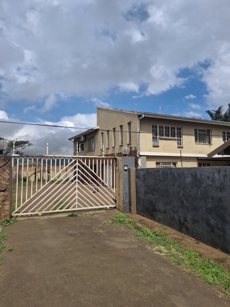 4 Bedroom Property for Sale in Dunveria KwaZulu-Natal