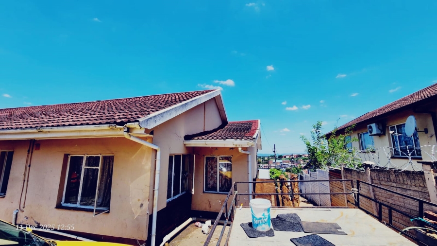 8 Bedroom Property for Sale in Northdale KwaZulu-Natal