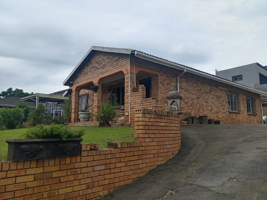 3 Bedroom Property for Sale in Dunveria KwaZulu-Natal