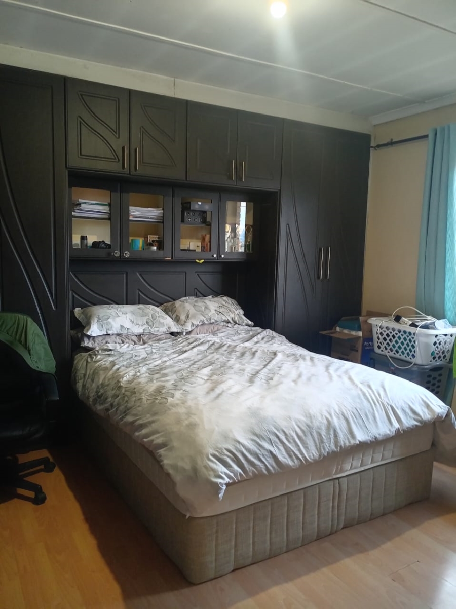 3 Bedroom Property for Sale in Dunveria KwaZulu-Natal