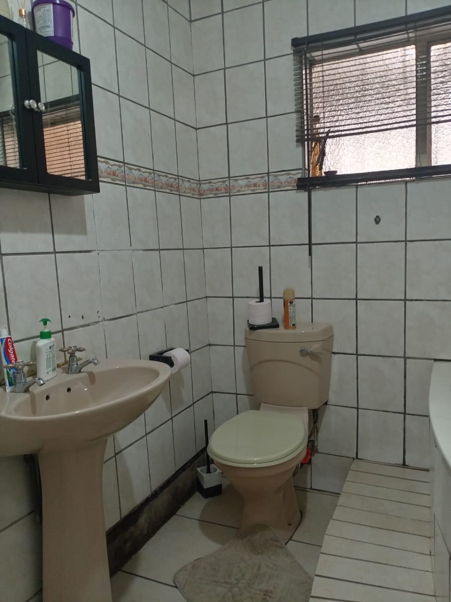 3 Bedroom Property for Sale in Dunveria KwaZulu-Natal