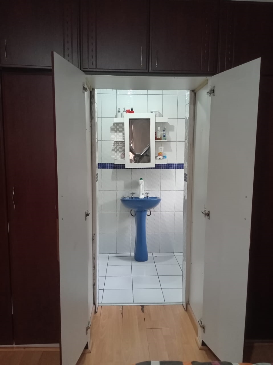 3 Bedroom Property for Sale in Dunveria KwaZulu-Natal