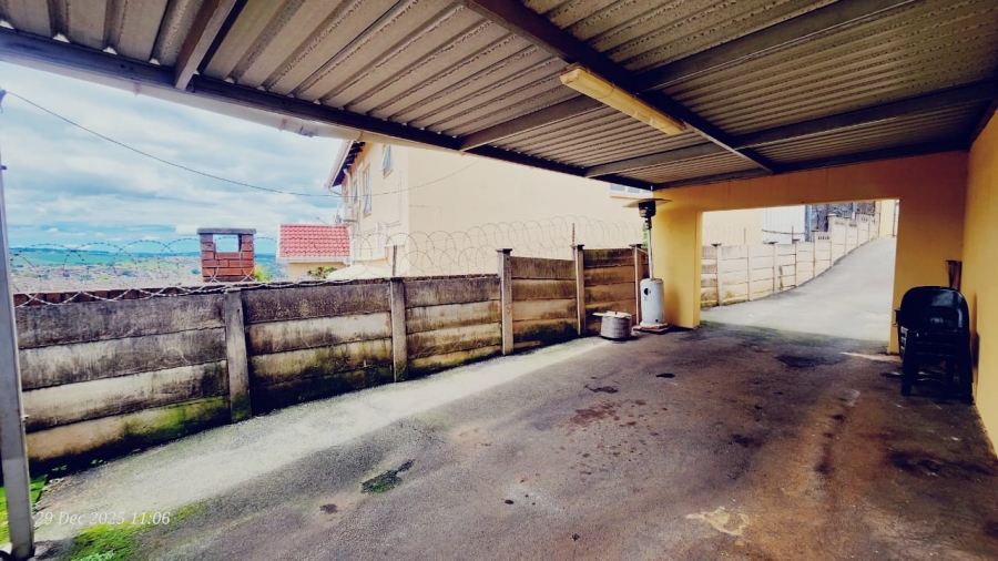 3 Bedroom Property for Sale in Bombay Heights KwaZulu-Natal