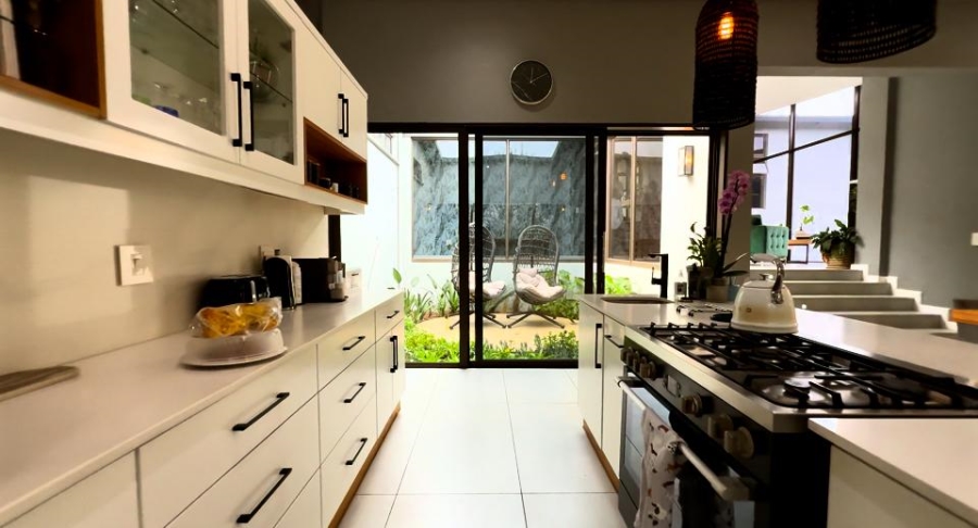 4 Bedroom Property for Sale in Ballito Central KwaZulu-Natal