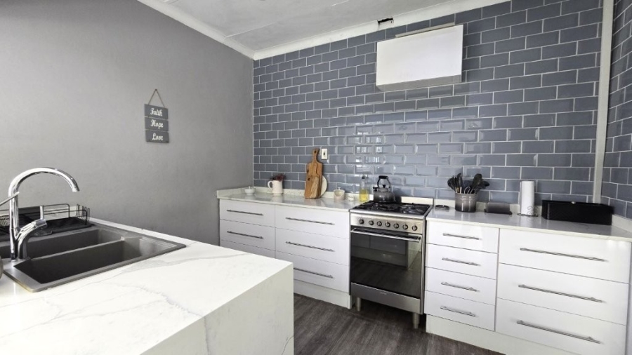 4 Bedroom Property for Sale in Farningham Ridge KwaZulu-Natal