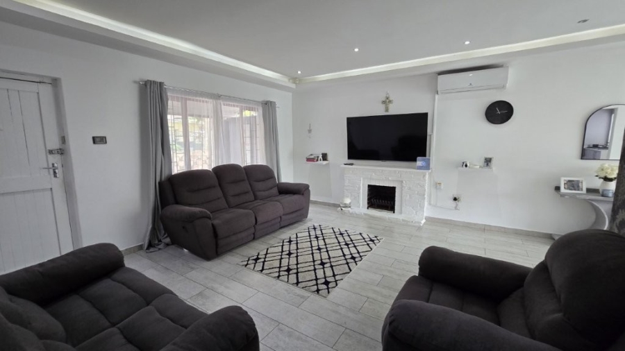 4 Bedroom Property for Sale in Farningham Ridge KwaZulu-Natal