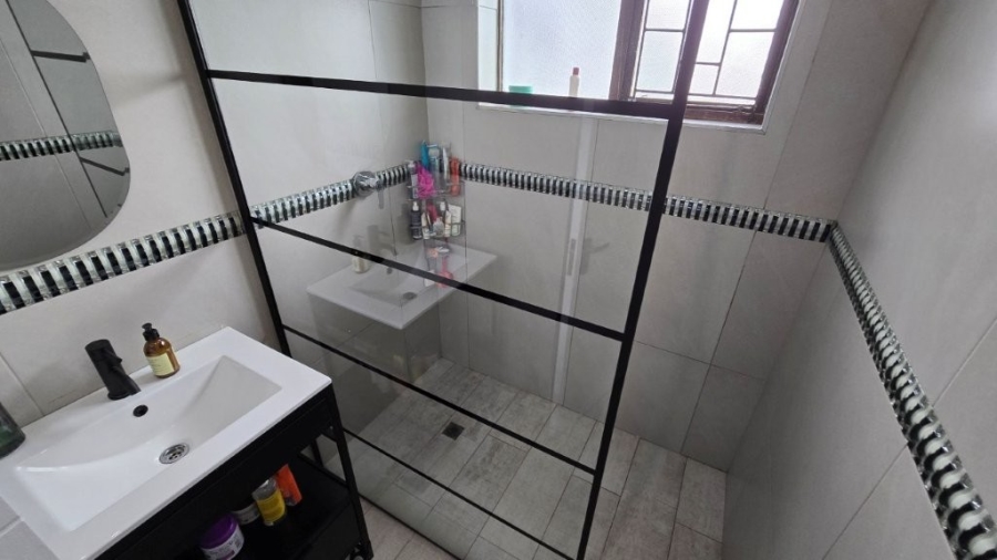 4 Bedroom Property for Sale in Farningham Ridge KwaZulu-Natal