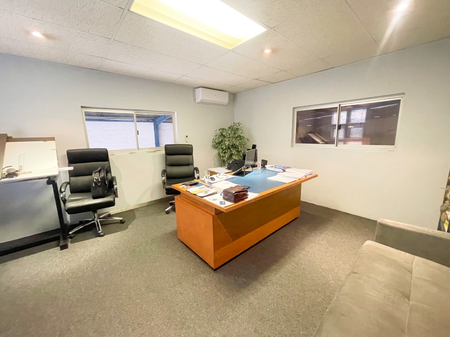 To Let commercial Property for Rent in Mount Edgecombe KwaZulu-Natal