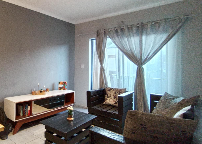 2 Bedroom Property for Sale in Umbogintwini KwaZulu-Natal