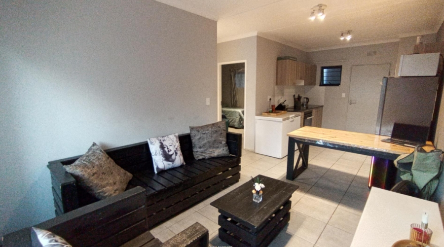 2 Bedroom Property for Sale in Umbogintwini KwaZulu-Natal